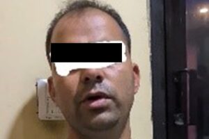 १९ करोड ४३ लाखको चेकसहित मिटरब्याजी पक्राउ