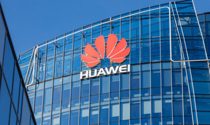 एक वर्षमा ह्वावेले ११३.७ बिलियन कमायो