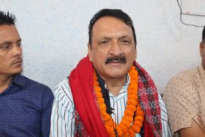 कांग्रेस अहंकारको बाटोमा छैन, आशंका गर्नुपर्दैन : प्रवक्ता महत कांग्रेस अहंकारको बाटोमा छैन, आशंका गर्नुपर्दैन : प्रवक्ता महत