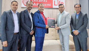 प्रभु महालक्ष्मी लाइफको ब्राण्ड एम्बेसडर मनोज गजुरेल