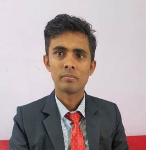 रिसव गौतमआर्थिक लेखक तथा विश्लेषक हुन्् ।