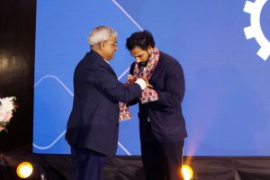 गोल्याण ग्रुपमा नेतृत्व हस्तान्तरण, ३७ वर्षीय अक्षय गोल्याण नयाँ अध्यक्ष