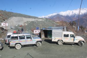 सडक सन्चालनमा आएको १३ बर्षपछि कालोपत्रेका लागि १६ करोड बजेट सुनिश्चित सडक सन्चालनमा आएको १३ बर्षपछि कालोपत्रेका लागि १६ करोड बजेट सुनिश्चित