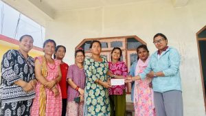 हिमालयन लघुवित्तद्वारा ३ लाख ७५ हजार बीमा दाबी तथा ऋण मिनाहा भुक्तानी