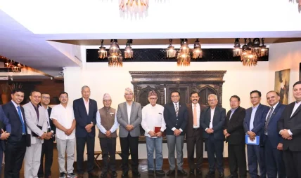 पूर्वअर्थमन्त्रीसँग आगामी बजेटका लागि वाग्लेले गरे छलफल पूर्वअर्थमन्त्रीसँग आगामी बजेटका लागि वाग्लेले गरे छलफल
