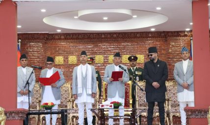 नवनियुक्त प्रधानन्यायाधीश डा.शर्माले लिए पद तथा गोपनीयताको शपथ