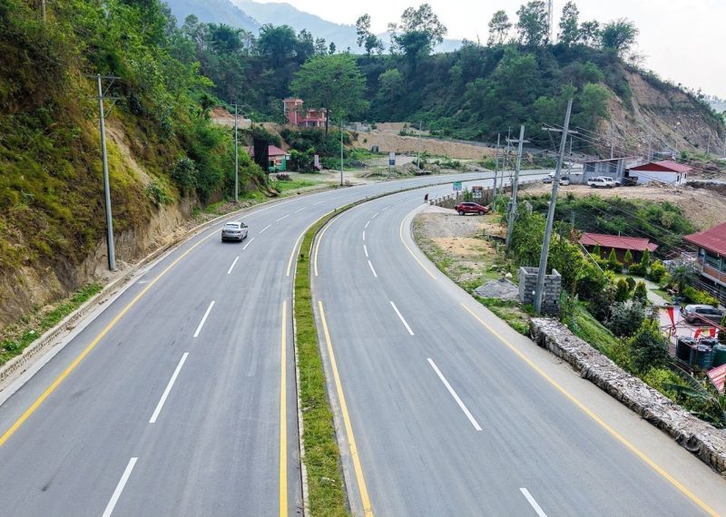 सबै स्थानीय तहमा १२ महिनै चल्ने गरी सडक पुर्याइने