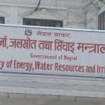 तोकिएको शुल्कभन्दा अतिरिक्त रकम माग गरिए मन्त्रालयमा जानकारी गराउनु : मन्त्री श्रेष्ठ