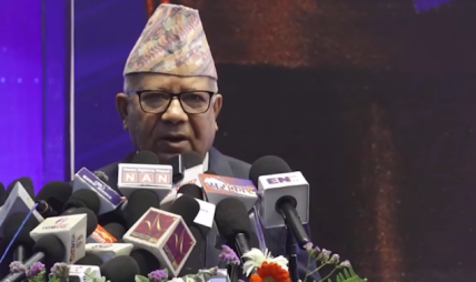 कुराले चिउरा भिज्दैन व्यवहारमै कम्युनिस्ट एकता देखिनुपर्छ : माधव नेपाल