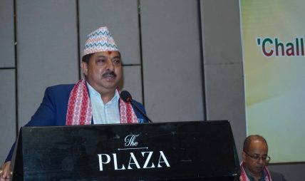 अघोषित लोडसेडिङ र गुणस्तरीय विद्युत अभावले उद्योगीहरु मारमा : अध्यक्ष श्रेष्ठ अघोषित लोडसेडिङ र गुणस्तरीय विद्युत अभावले उद्योगीहरु मारमा : अध्यक्ष श्रेष्ठ