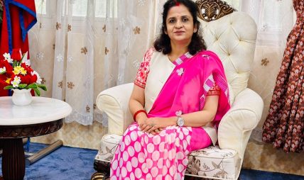 गैरकानूनी व्यापार गर्नेलाई कारबाही गर्ने उद्योग मन्त्रालय अन्तरगत वाणिज्य विभागको गम्भीर चेतावनी गैरकानूनी व्यापार गर्नेलाई कारबाही गर्ने उद्योग मन्त्रालय अन्तरगत वाणिज्य विभागको गम्भीर चेतावनी