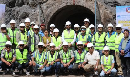 डोल्पामा १०६ मेगावाटको जगदुल्ला जलविद्युत् आयोजनाको मुख्य सुरुङ निर्माण सुरु डोल्पामा १०६ मेगावाटको जगदुल्ला जलविद्युत् आयोजनाको मुख्य सुरुङ निर्माण सुरु