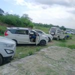 ‘माथिको आदेश’ भन्दै भारतीय सवारीसाधन ठोरी प्रवेशमा रोक, पर्यटन ब्यवसाय ठप्प ‘माथिको आदेश’ भन्दै भारतीय सवारीसाधन ठोरी प्रवेशमा रोक, पर्यटन ब्यवसाय ठप्प