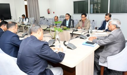 चिकित्सकको निर्वाह भत्ता, कार्य अवधि र सेवा सुविधाबारे प्रधानमन्त्री कार्यालयमा छलफल चिकित्सकको निर्वाह भत्ता, कार्य अवधि र सेवा सुविधाबारे प्रधानमन्त्री कार्यालयमा छलफल
