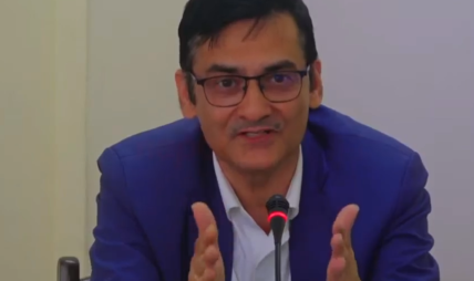 सरकारी अस्पतालको सेवा सुधार गर्ने प्रयास जारी छ : सचिव देवकोटा सरकारी अस्पतालको सेवा सुधार गर्ने प्रयास जारी छ : सचिव देवकोटा